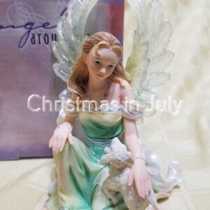 Munro Enterprises 2004 Angels Around Us PROTECTION Angel Figurine #AA910 in box